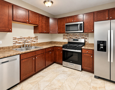 248 Waverly Drive - Photo Thumbnail 2