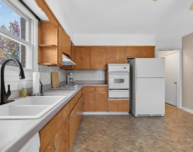 308 State Street - Photo Thumbnail 5