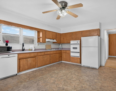 308 State Street - Photo Thumbnail 4