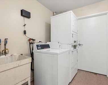 2720 Mitchell Drive - Photo Thumbnail 12