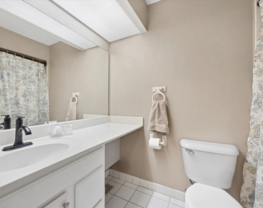 2720 Mitchell Drive - Photo Thumbnail 3