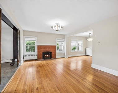 612 Vernon Avenue - Photo Thumbnail 2
