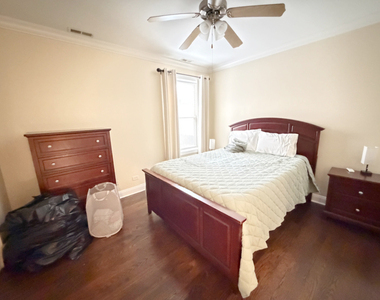 5035 N Springfield Avenue - Photo Thumbnail 9