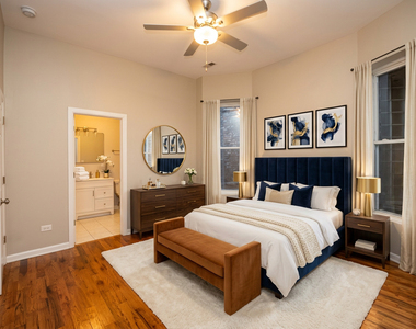 4528 S Prairie Avenue - Photo Thumbnail 6