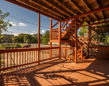 4528 S Prairie Avenue - Photo Thumbnail 18