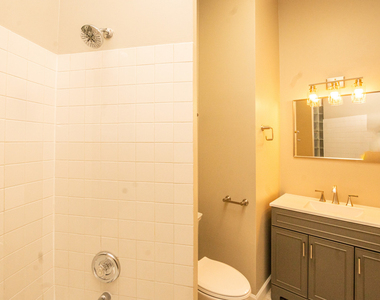 4528 S Prairie Avenue - Photo Thumbnail 15