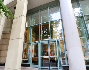 345 N La Salle Drive - Photo Thumbnail 1
