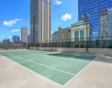 345 N La Salle Drive - Photo Thumbnail 22