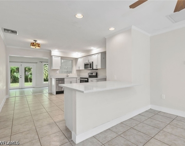 2437 Sunset Avenue - Photo Thumbnail 8