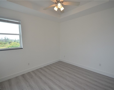 8581 Agate Street - Photo Thumbnail 6