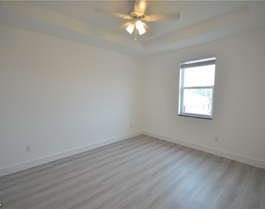 8581 Agate Street - Photo Thumbnail 11