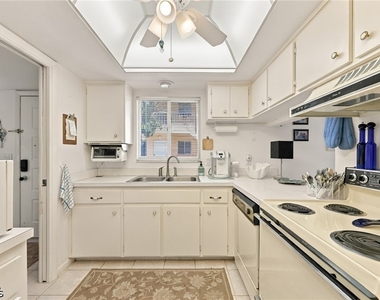 704 Broad Avenue S - Photo Thumbnail 17