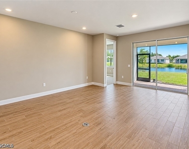 417 Coral Reef Place - Photo Thumbnail 5