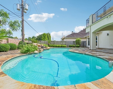1611 Copperas Cove - Photo Thumbnail 45