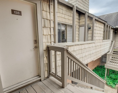 2829 Timmons Lane - Photo Thumbnail 27
