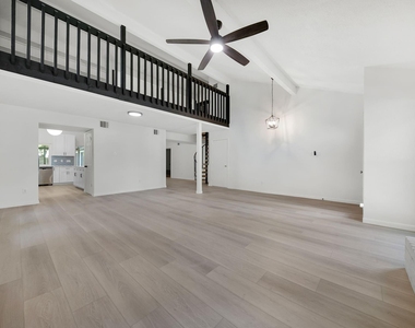 1910 Brushy Creek Drive - Photo Thumbnail 3