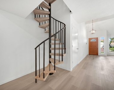 1910 Brushy Creek Drive - Photo Thumbnail 19