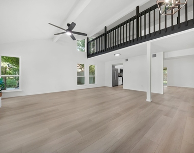 1910 Brushy Creek Drive - Photo Thumbnail 2
