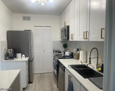 788 Park Shore Drive - Photo Thumbnail 9