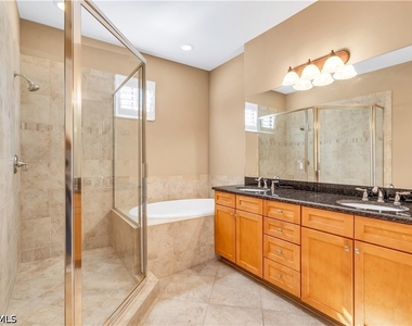 9077 Rialto Street - Photo Thumbnail 23