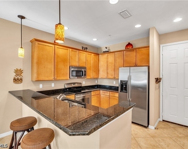 9077 Rialto Street - Photo Thumbnail 12