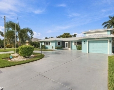 5622 Deauville Court - Photo Thumbnail 3