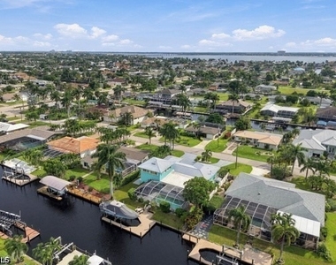 5622 Deauville Court - Photo Thumbnail 4