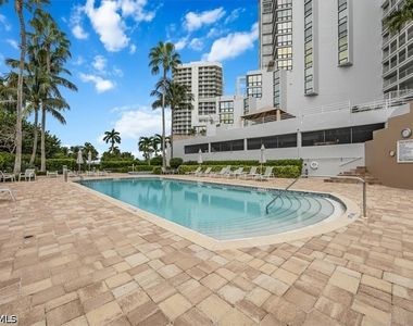 4751 Gulf Shore Boulevard N - Photo Thumbnail 15