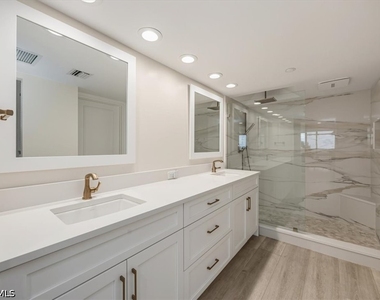 4751 Gulf Shore Boulevard N - Photo Thumbnail 8