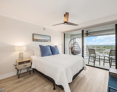 4751 Gulf Shore Boulevard N - Photo Thumbnail 9