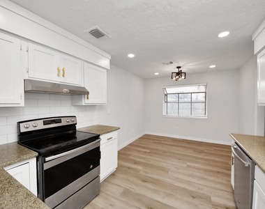 718 Land Grant Drive - Photo Thumbnail 11