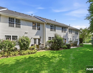 347 Winthrop - Photo Thumbnail 31