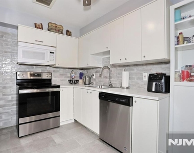 66 S Franklin - Photo Thumbnail 14