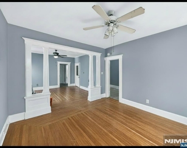 13 Oakwood - Photo Thumbnail 4