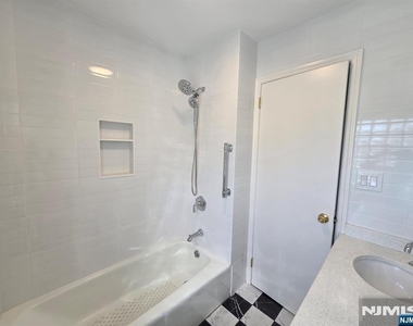 19 Morton - Photo Thumbnail 7
