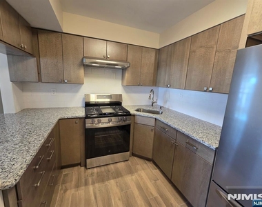 19 Morton - Photo Thumbnail 4