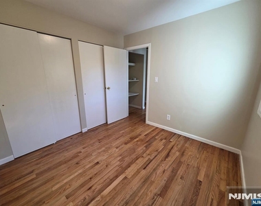 19 Morton - Photo Thumbnail 10