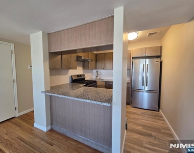 19 Morton - Photo Thumbnail 5
