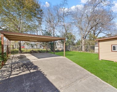 7128 Foster Street - Photo Thumbnail 1