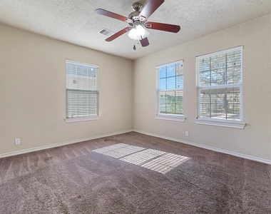 7128 Foster Street - Photo Thumbnail 10