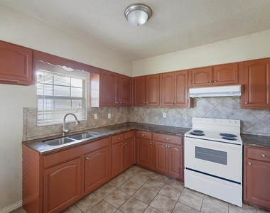 7128 Foster Street - Photo Thumbnail 7