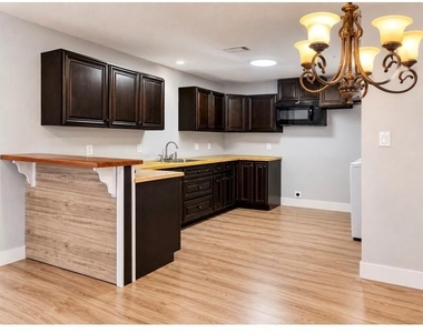 8004 Beechnut Street - Photo Thumbnail 6
