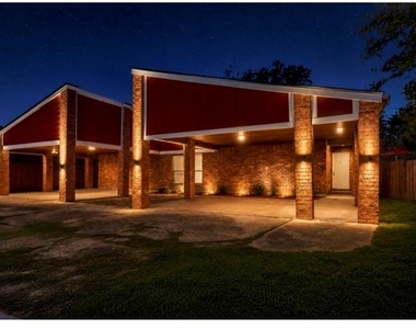 8004 Beechnut Street - Photo Thumbnail 5
