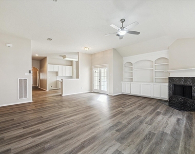 12319 Georgetown Park Court - Photo Thumbnail 6