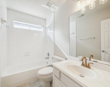 12319 Georgetown Park Court - Photo Thumbnail 11