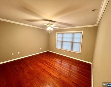 10 Terrace - Photo Thumbnail 5
