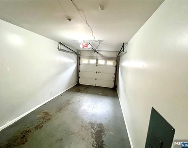 10 Terrace - Photo Thumbnail 12