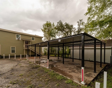 1435 Magnolia Street - Photo Thumbnail 9