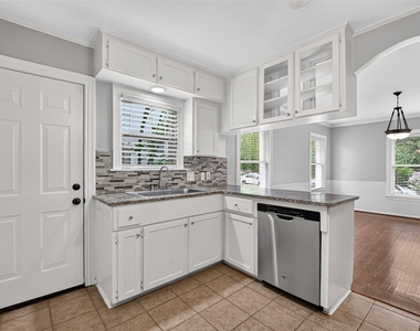 2315 Swift Boulevard - Photo Thumbnail 27