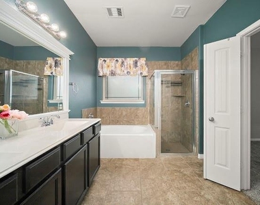 1111 Wheatfield Court - Photo Thumbnail 14